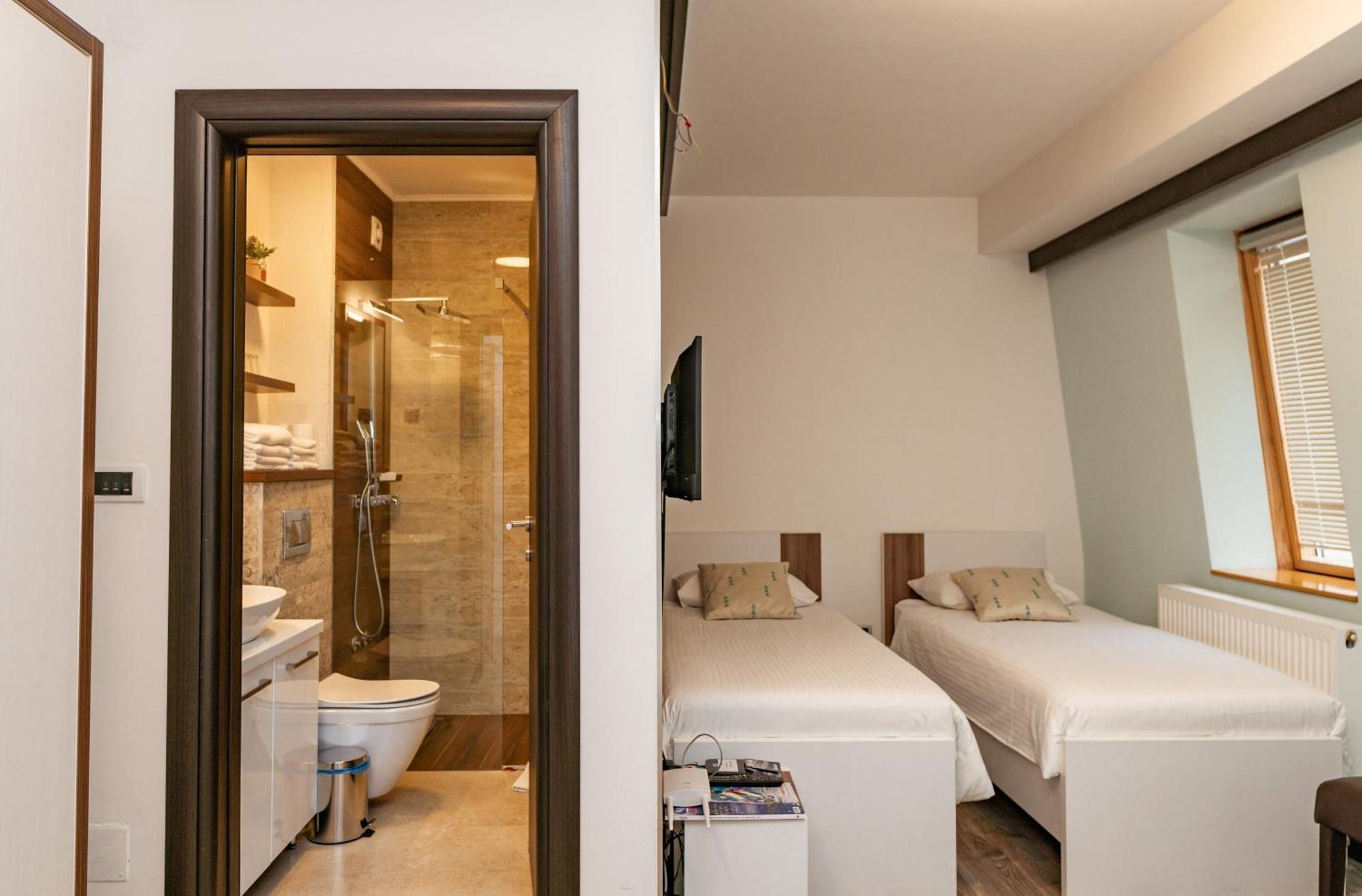Apartments And Rooms Max-Well Jahorina Zewnętrze zdjęcie