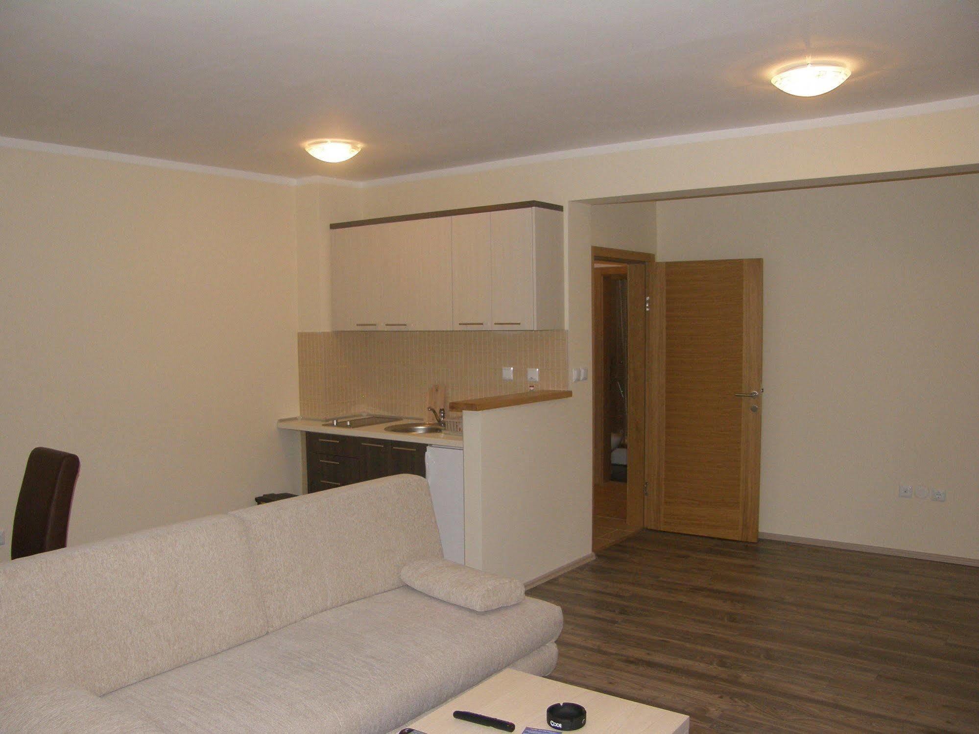 Apartments And Rooms Max-Well Jahorina Zewnętrze zdjęcie