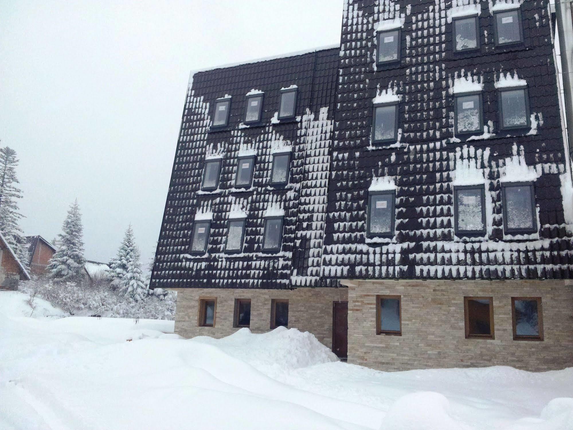 Apartments And Rooms Max-Well Jahorina Zewnętrze zdjęcie